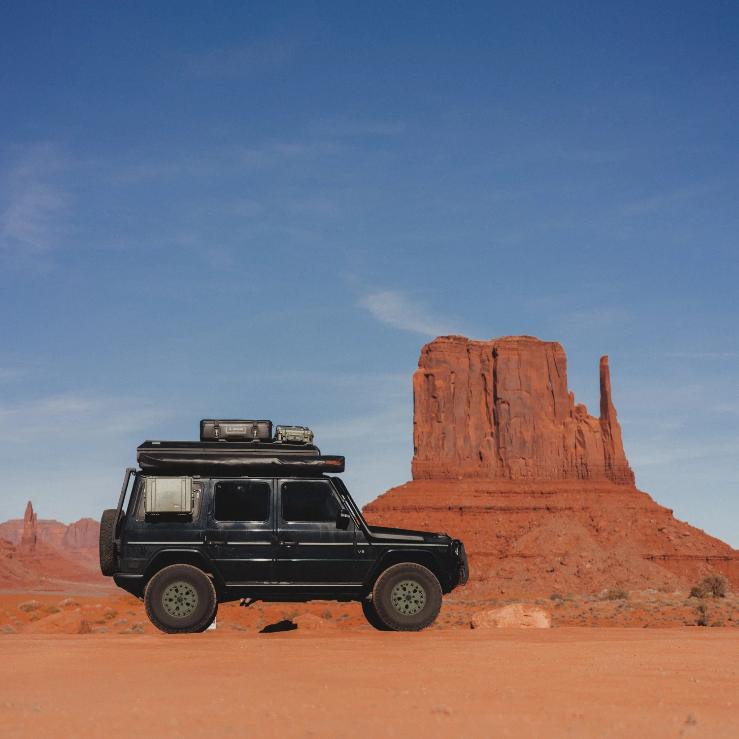 Mercedes-Benz G-550 in the desert